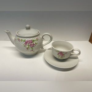 VTG. A TELEFLORA TEAPOT, CUP, SAUER